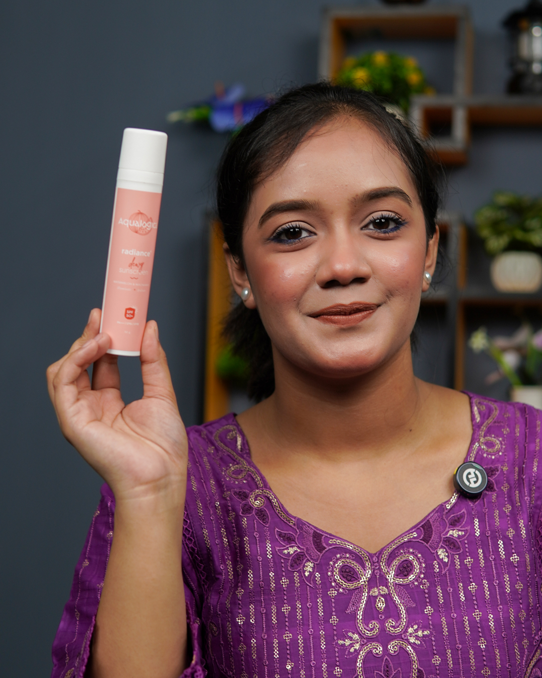 Aqualogica Radiance+ Dewy Sunscreen SPF 50 Aqualogica Radiance+ Dewy Sunscreen SPF 50